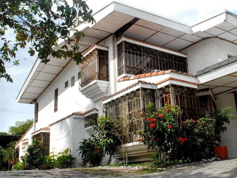 Hotel Santa Elena Antiguo Cuscatlan Bagian luar foto
