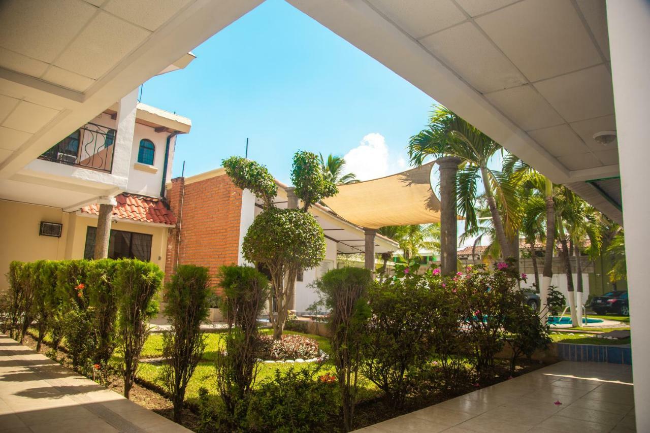 Hotel Santa Elena Antiguo Cuscatlan Bagian luar foto